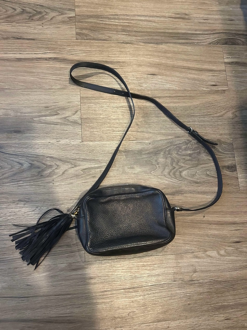 Gucci Black Leather Soho Disco Crossbody with Tassel - Picture 2 of 9